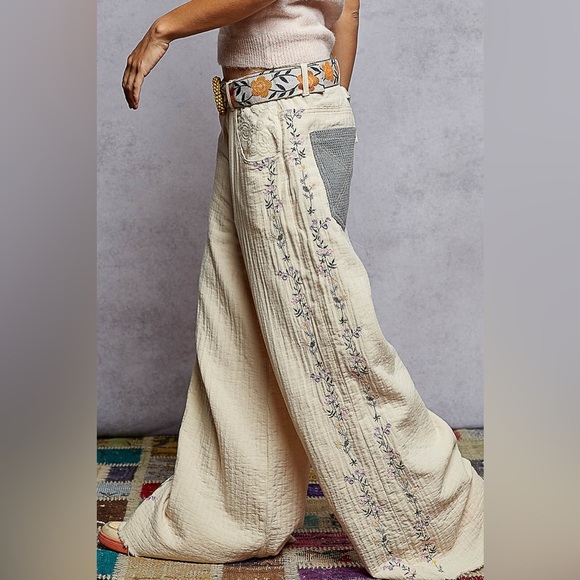 POL Floral Embroidered Cream Wide-Leg Pants - Picture 3 of 4